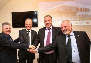 PODPIS POGODBE  FOTO LJUBO VUKELIČ 41s